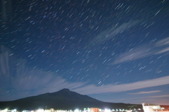 利尻山と星空