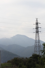 子持山と66kV鉄塔