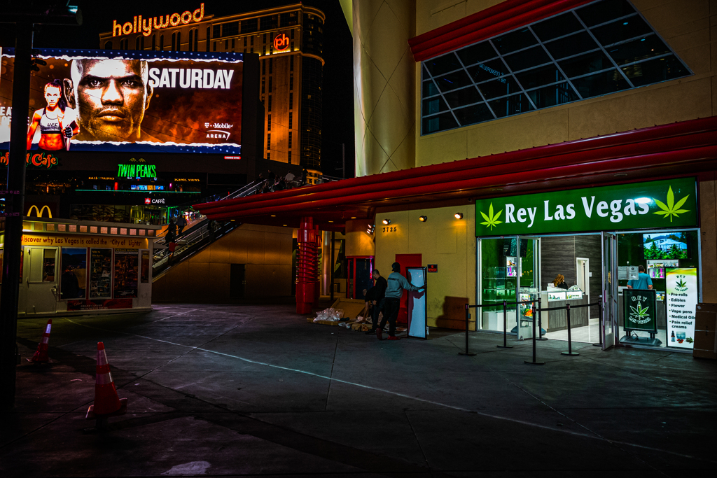 Marijuana Shop - Las Vegas Strip