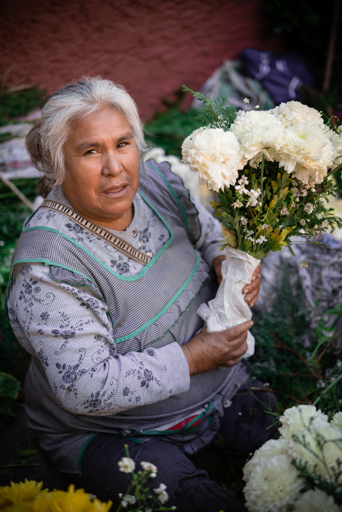 Guanajuatoの花売り老婆
