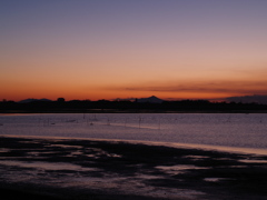 谷中湖の夜明け