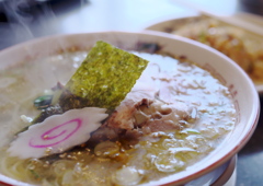 天心さんの塩ラーメン、ミニチャーハン添え