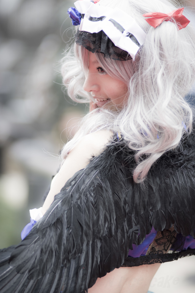 くろい羽・・・・天使なの・・・・悪魔なの・・・・