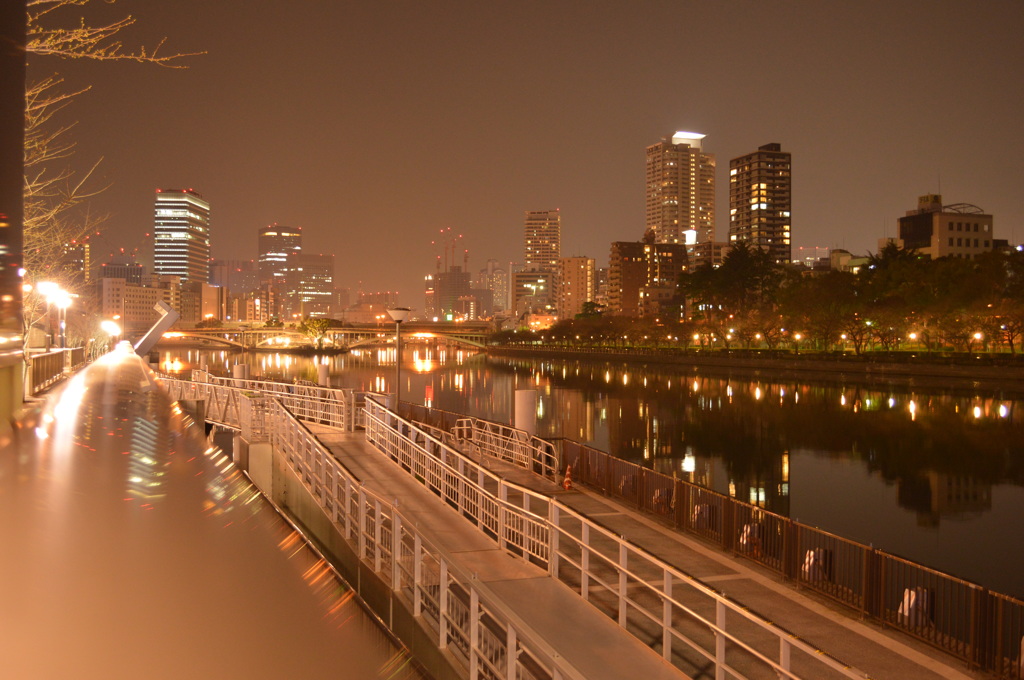 天満橋　夜景