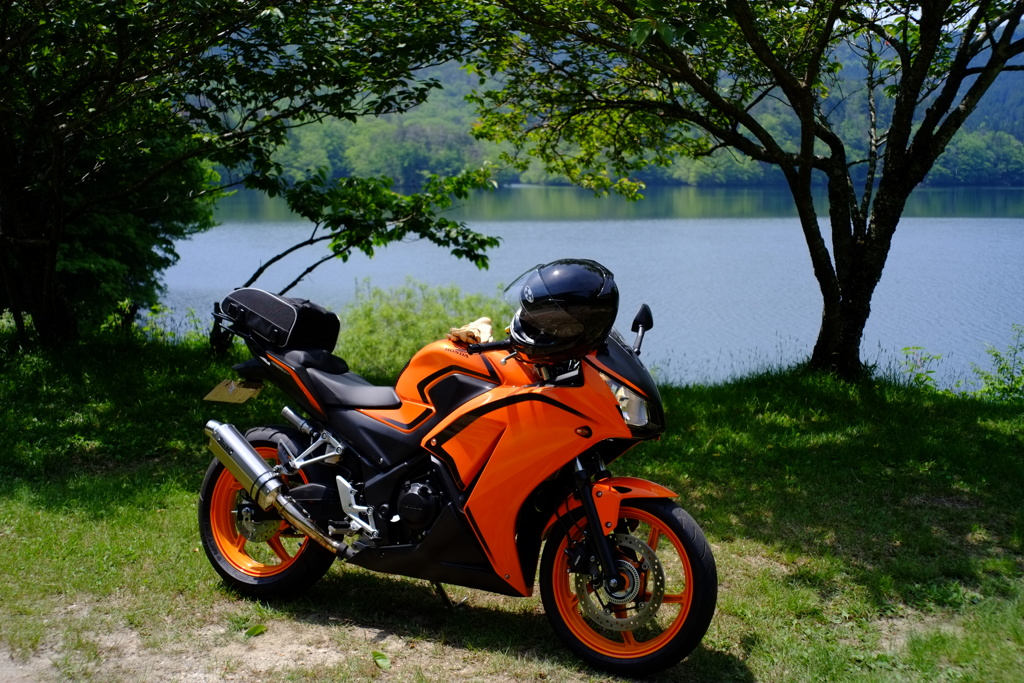 三河湖とCBR250R