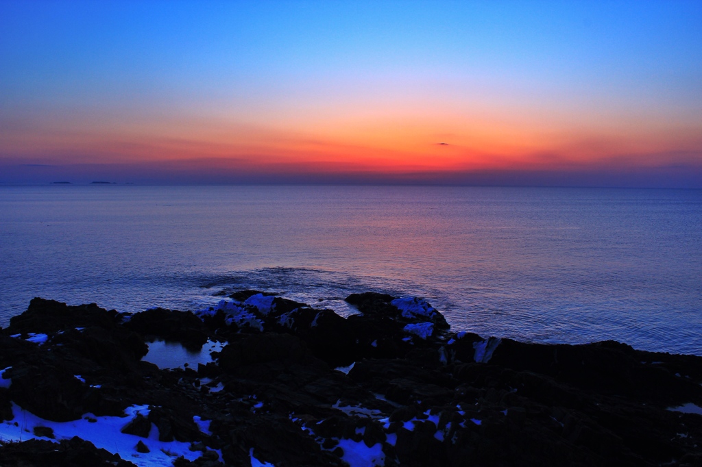 根室海峡夜が明ける