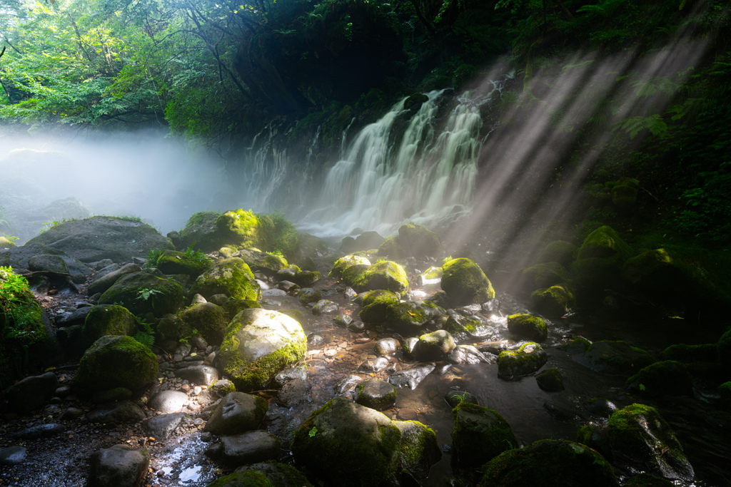 Lightfall waterfall