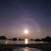 Moon halo