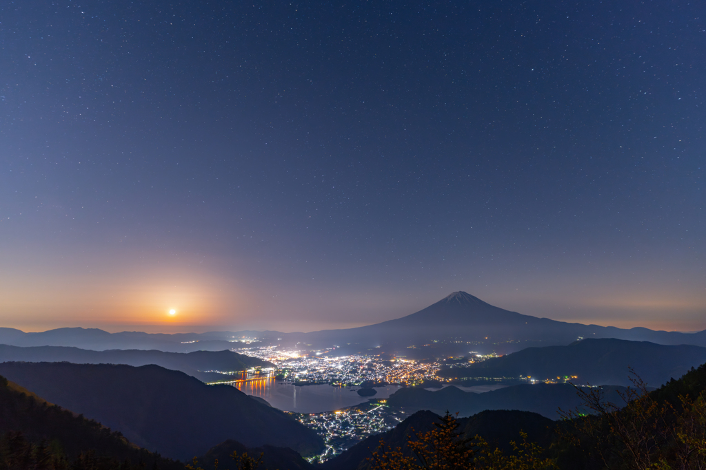 moonrise FUJIYAMA