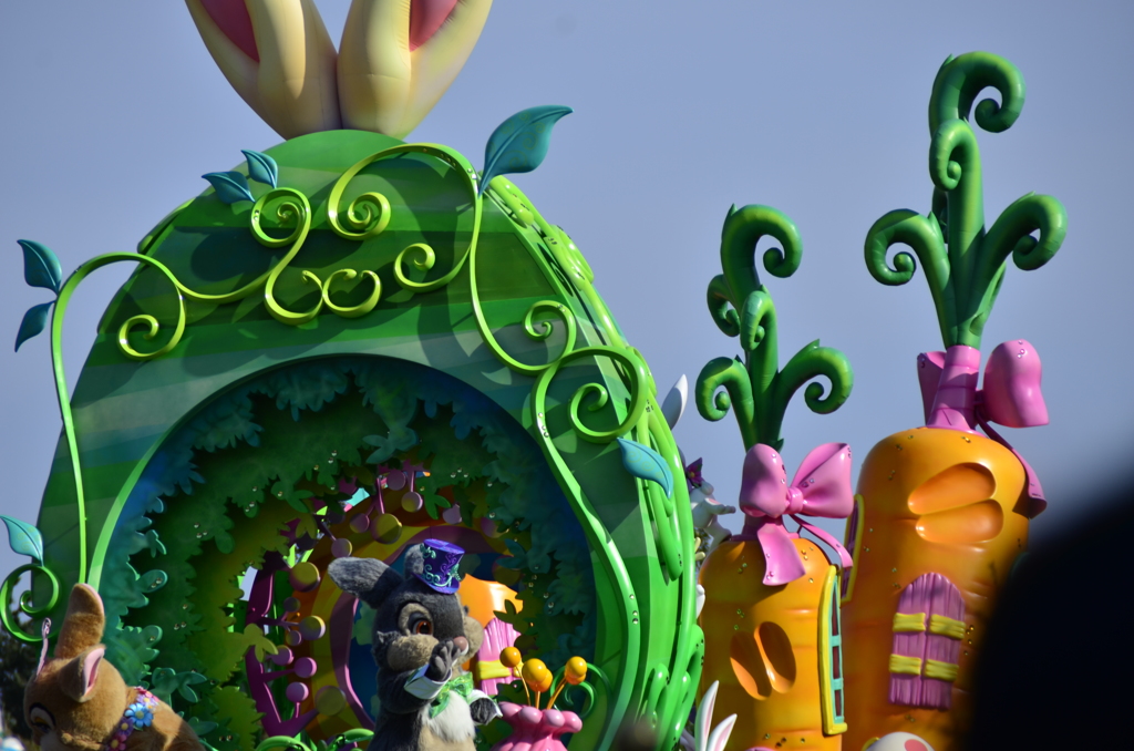 ディズニーランド　イースターパレード