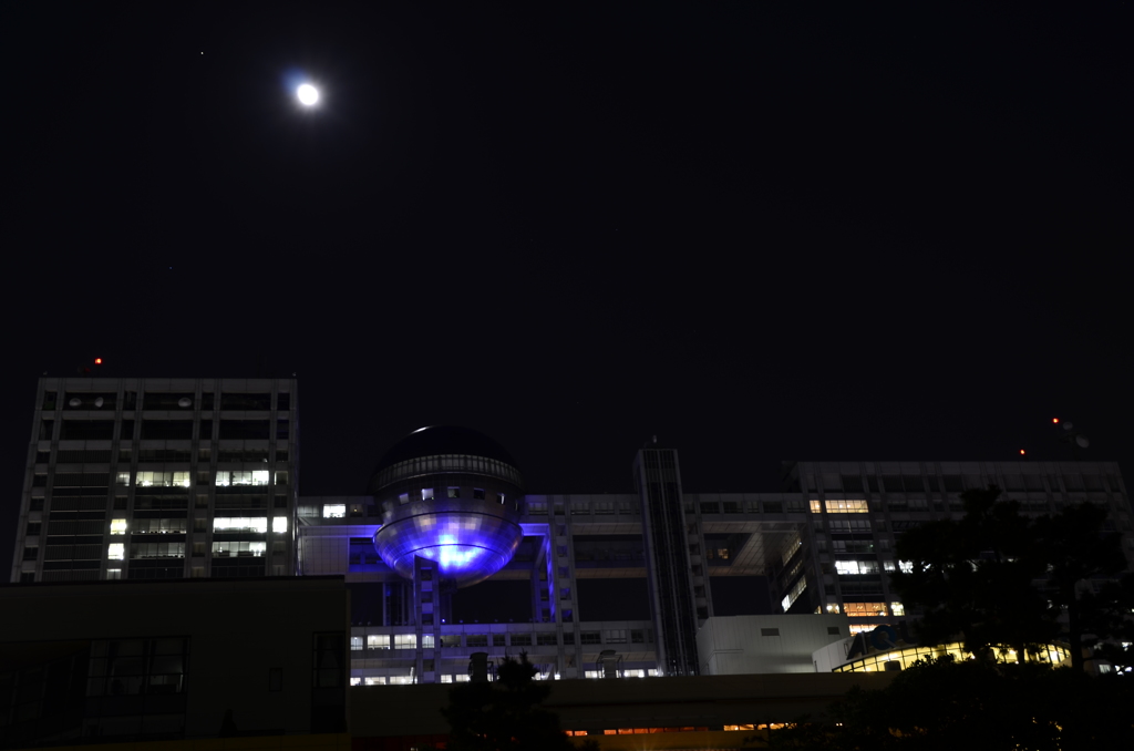 フジテレビと月