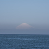 海の上の富士山