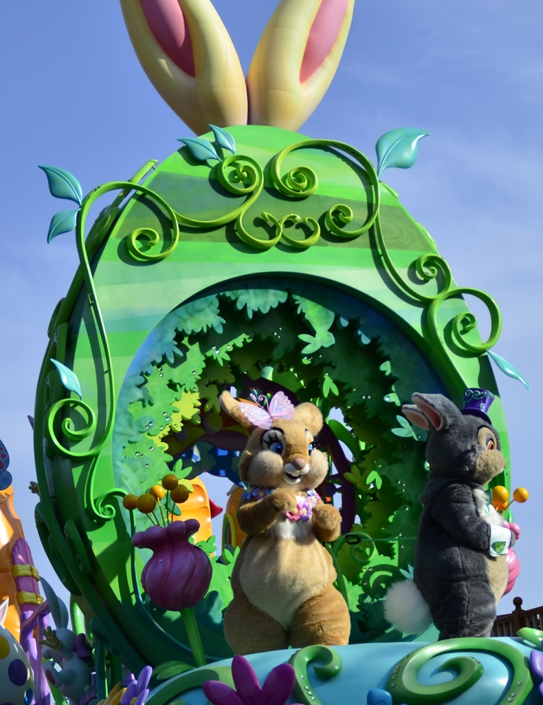 ディズニーランド　イースターパレード