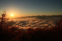 夕日の染まる雲海１