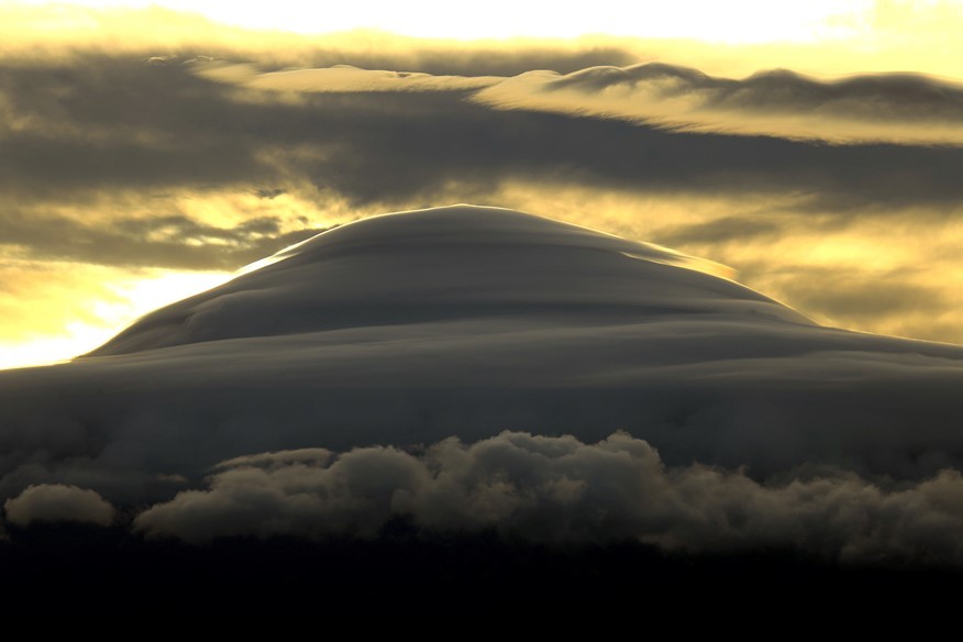 雲で富士山が見えません１