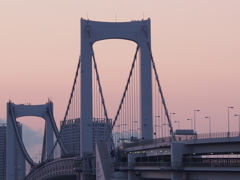 夕暮れのレインボーブリッジ