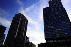 空と雲（丸の内）