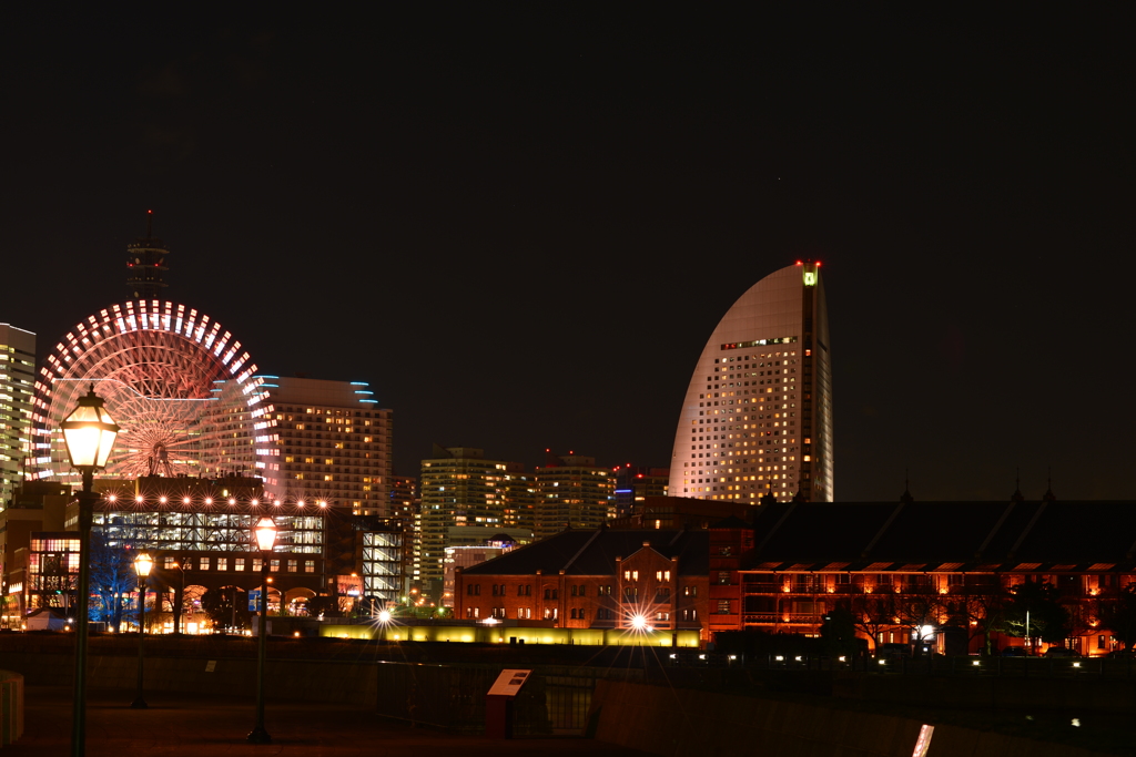 横浜４