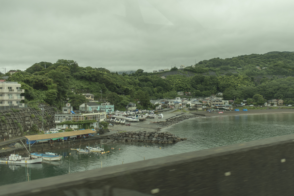 曇り空に包まれて