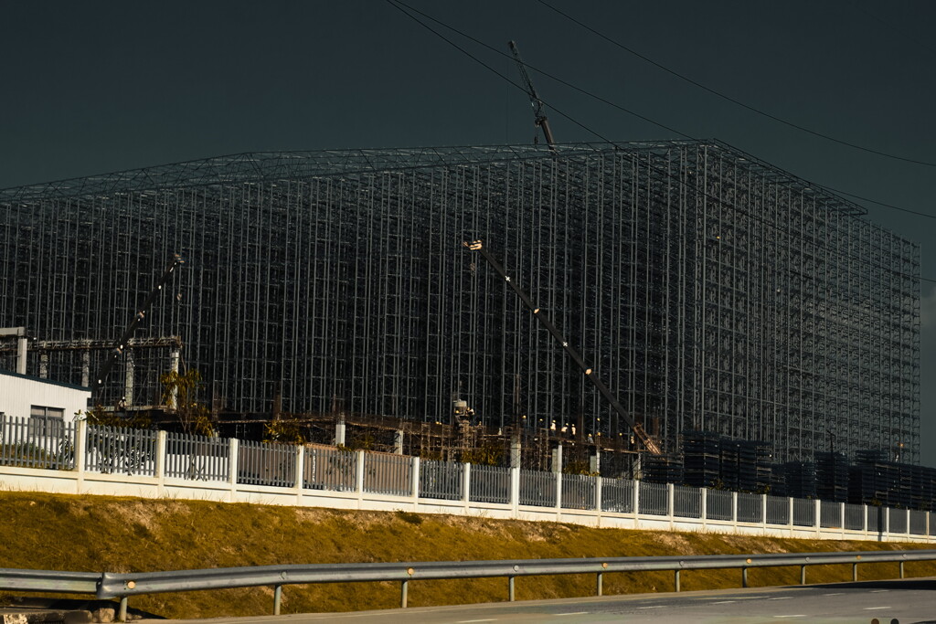 giant jungle gym