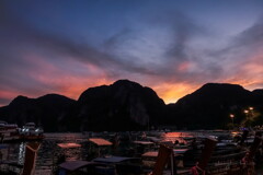 dusk for phi phi