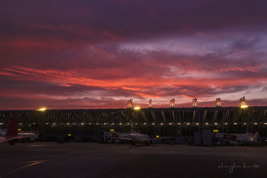 dusk at pvg airport
