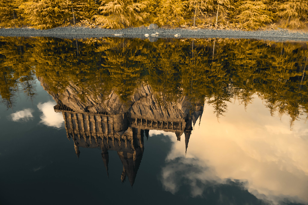 hogwarts castle in the lake