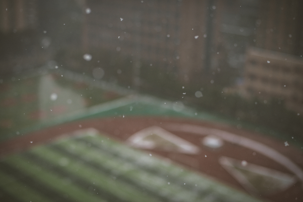 snow falls shanghai
