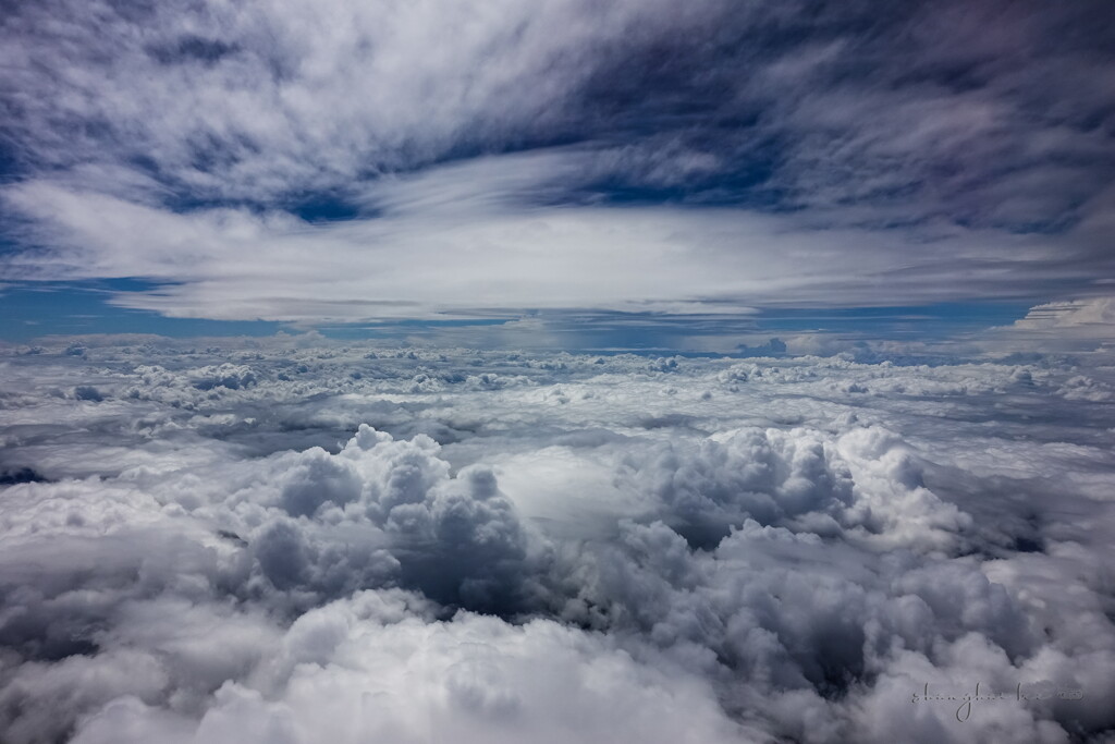 endless sea of clouds
