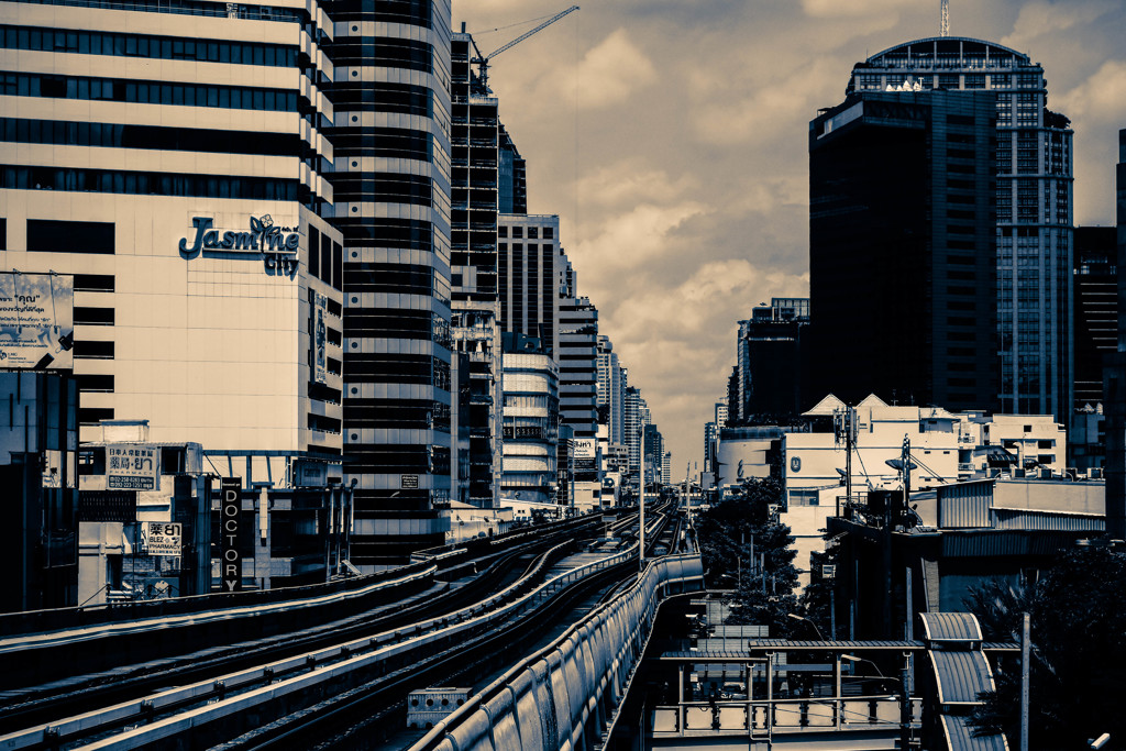 asok~overhead railway
