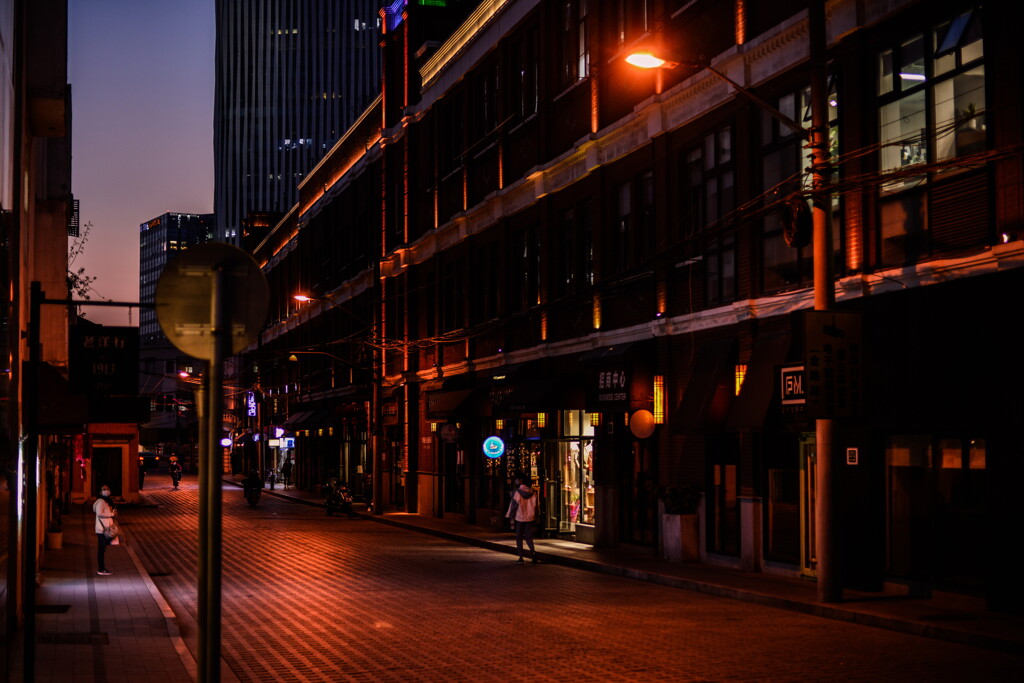 harbin road at evning