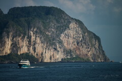 the sheer cliff of phi phi 01
