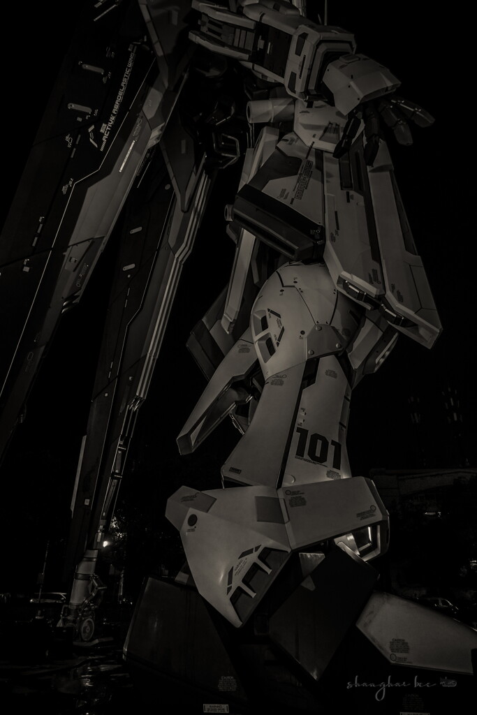 gundam monochrome03