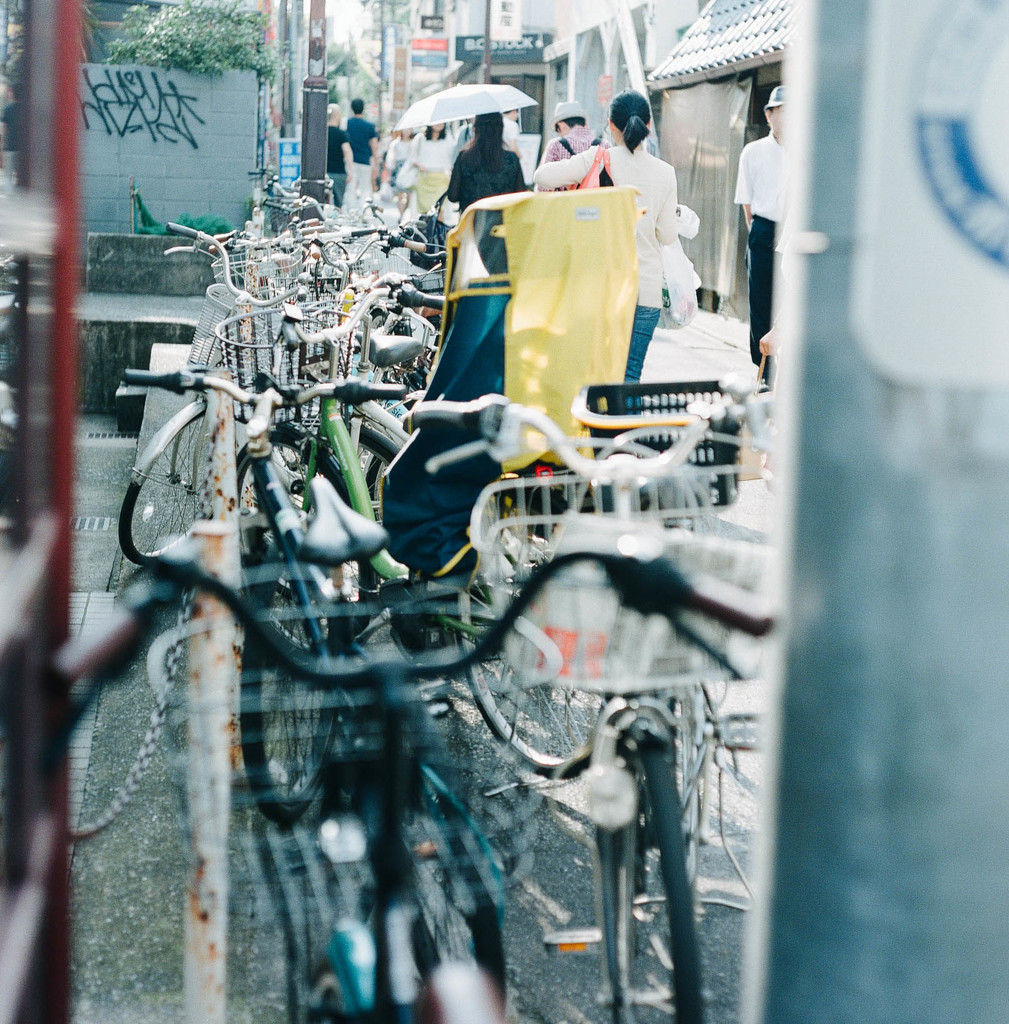 行列のできる駐輪違反