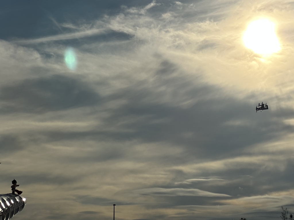 空飛ぶクルマ