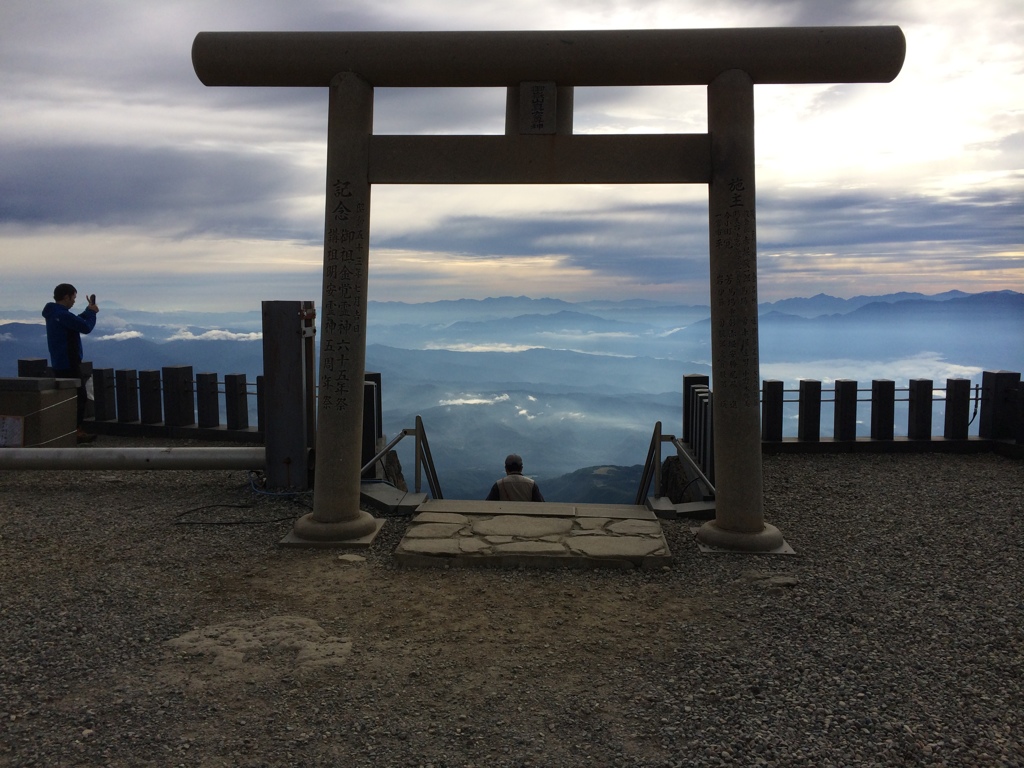 鳥居