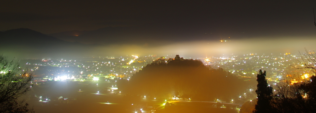 薄っすらと雲海