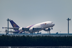 タイ国際航空　A380記念機　①