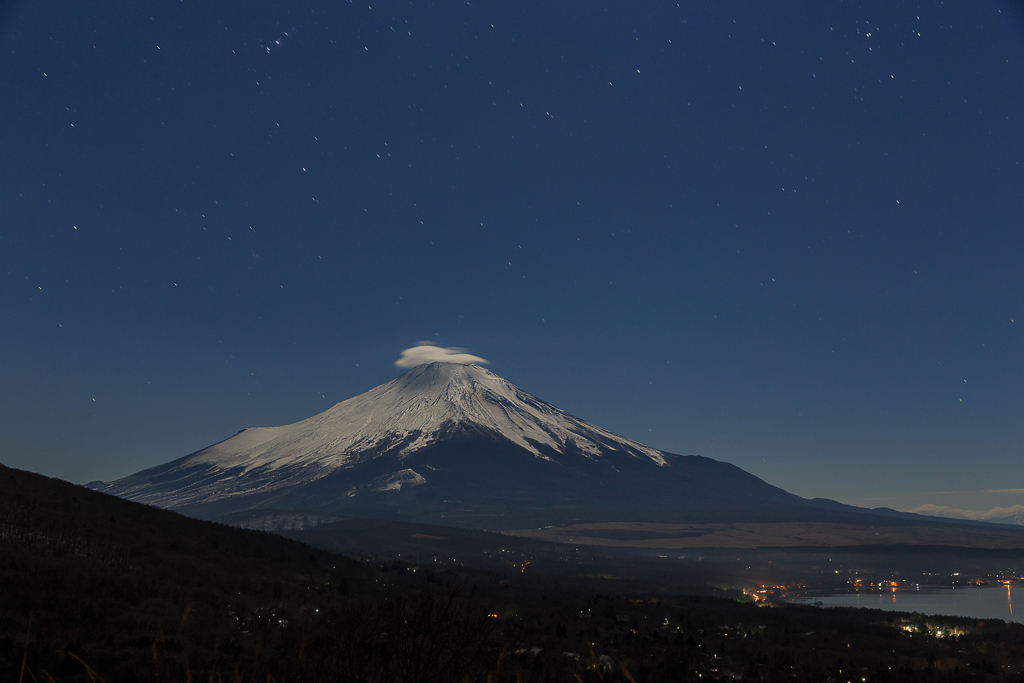 月灯りと笠雲①