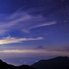 夜空と富士山