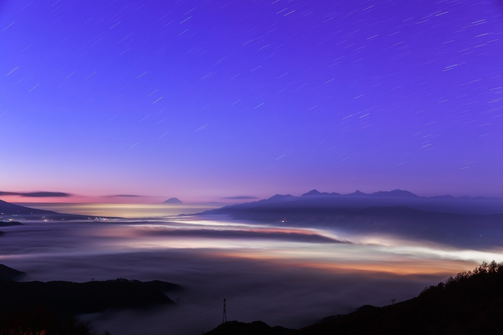 未明の雲海