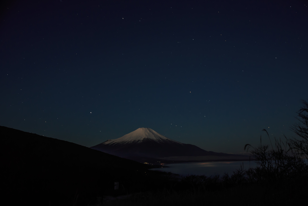 夜明け前