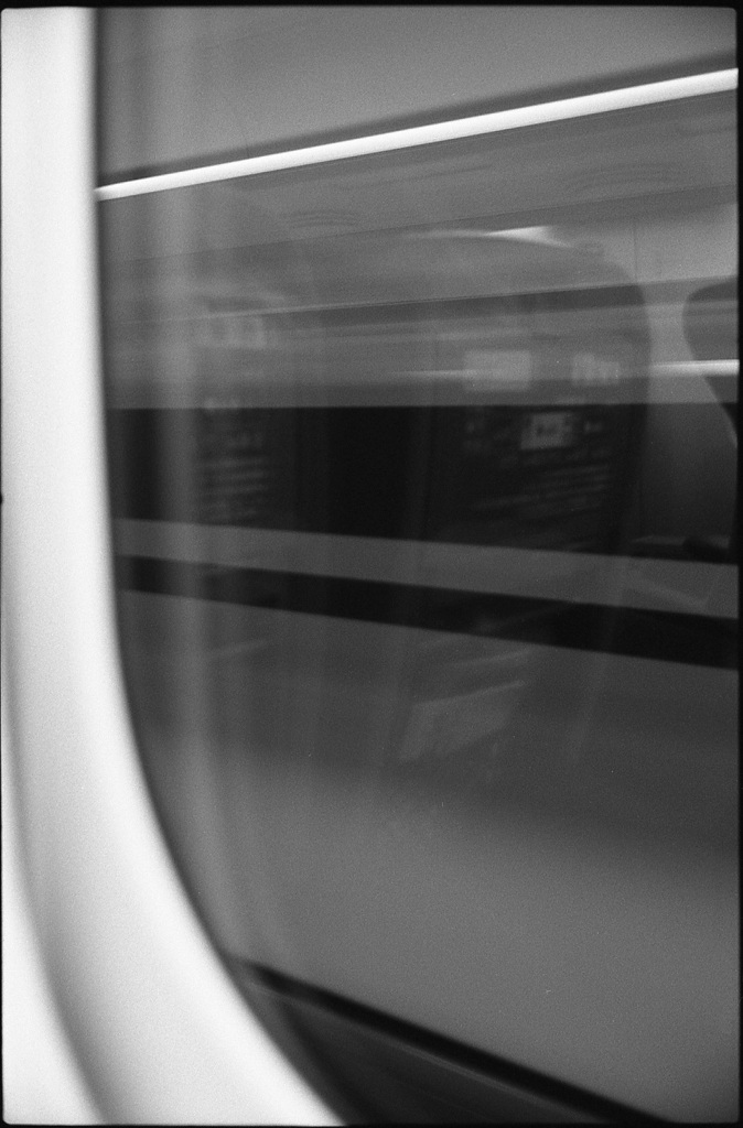 のぞみ号通過中