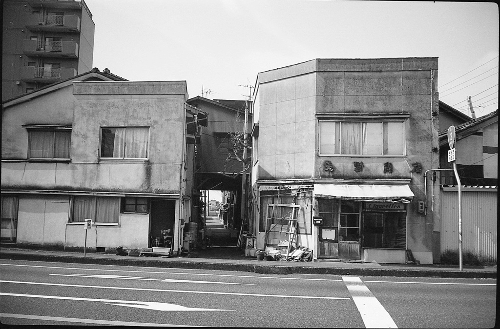 うら道を抜けると