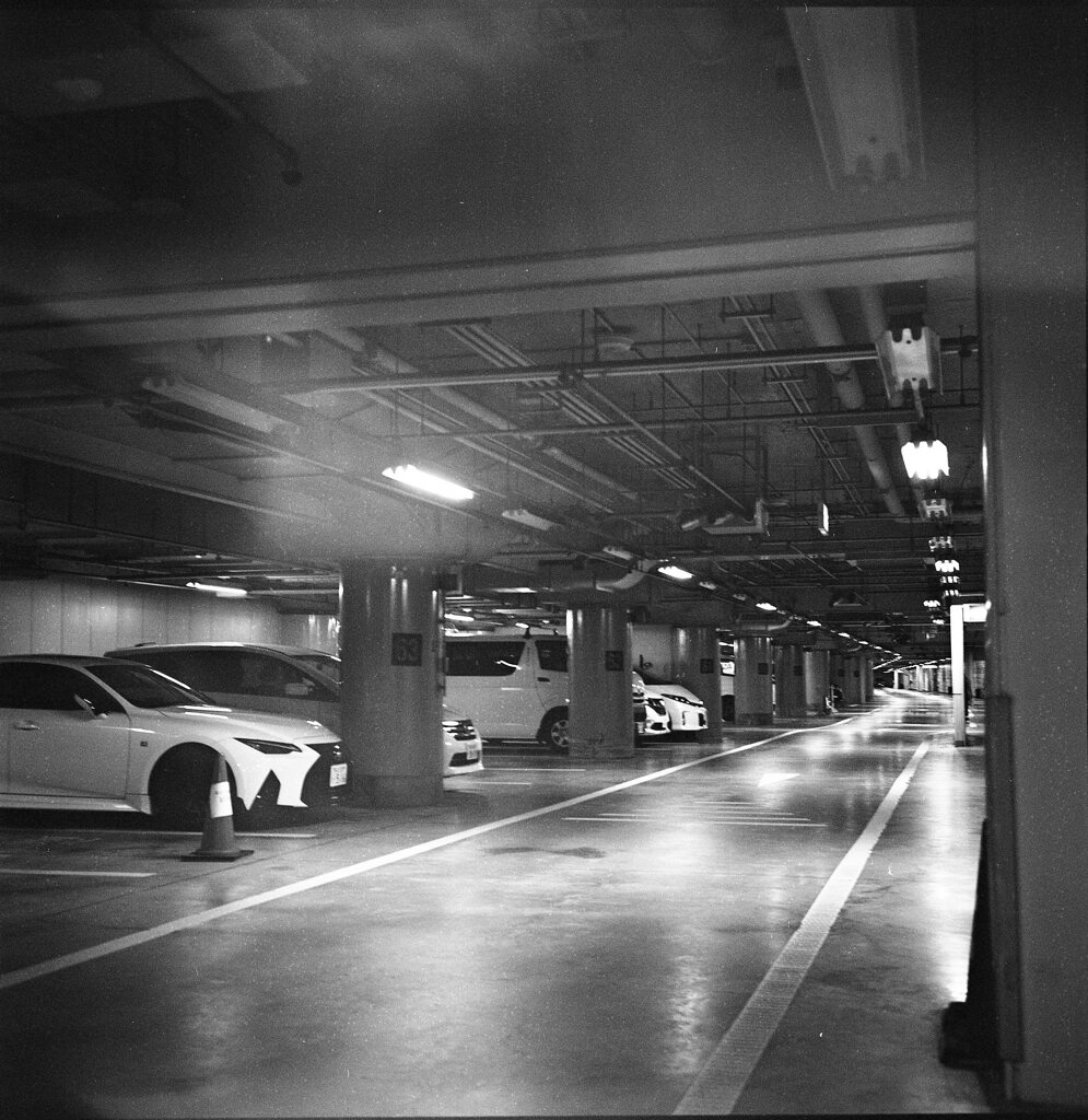 地下駐車場