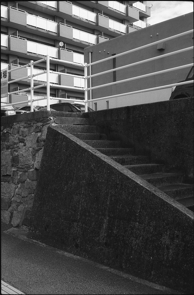 行き止りの階段