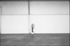 充電器と消火栓