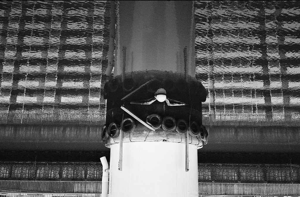 揺れるマンション