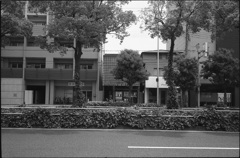 向かいは寿しや