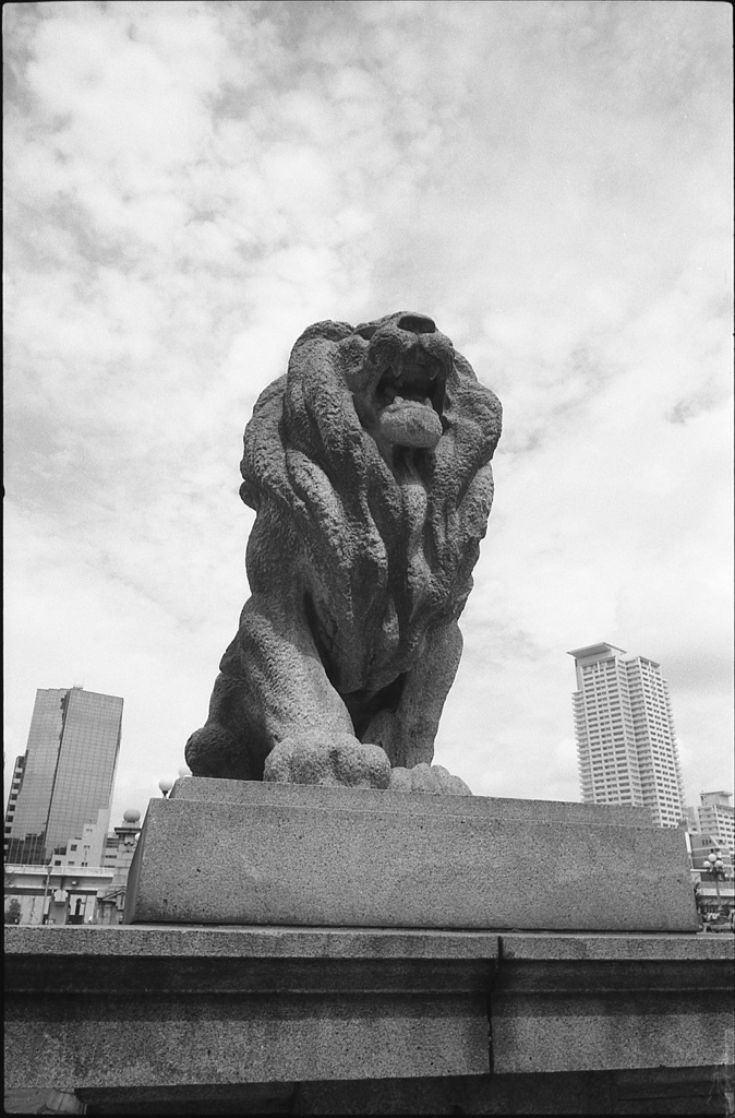難波橋のライオン